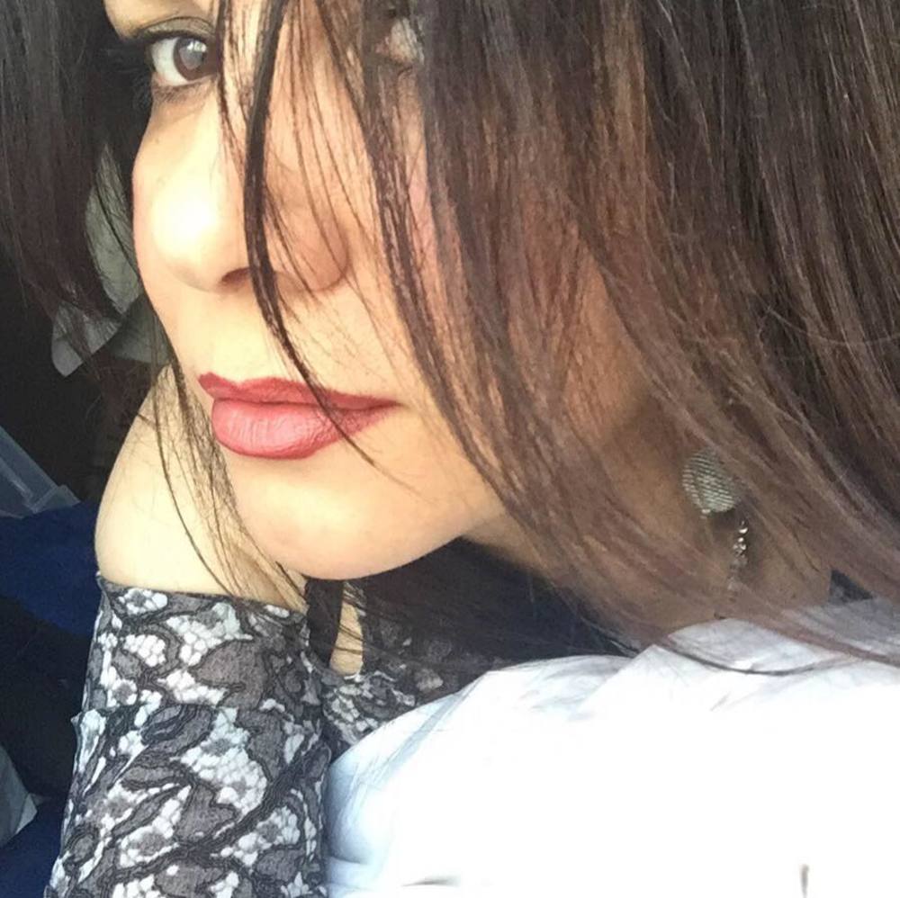 Meet your Posher, Claudia